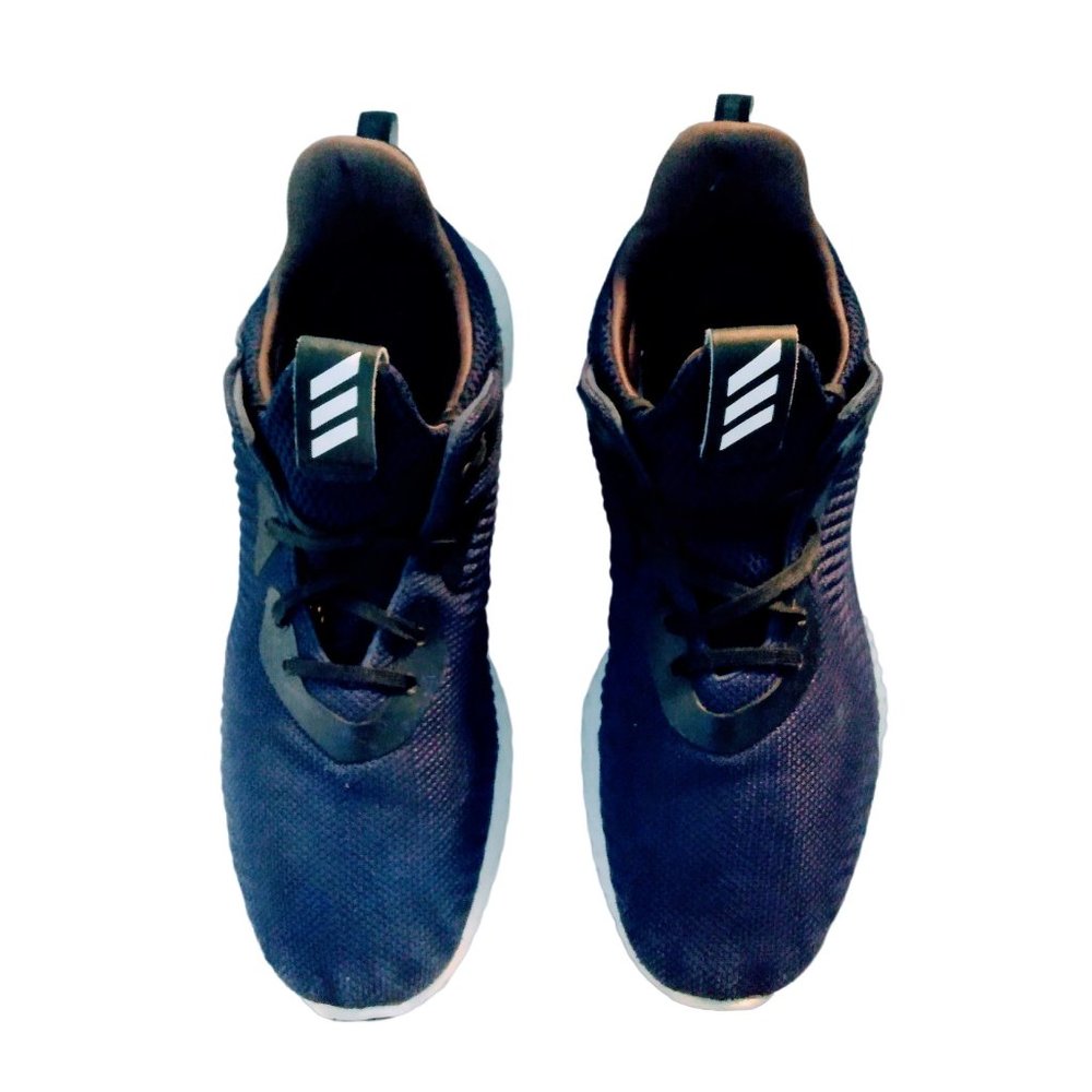 Size 10  adidas AlphaBounce Plus Collegiate Navy BW0542  Super Clean MSRP 139.00